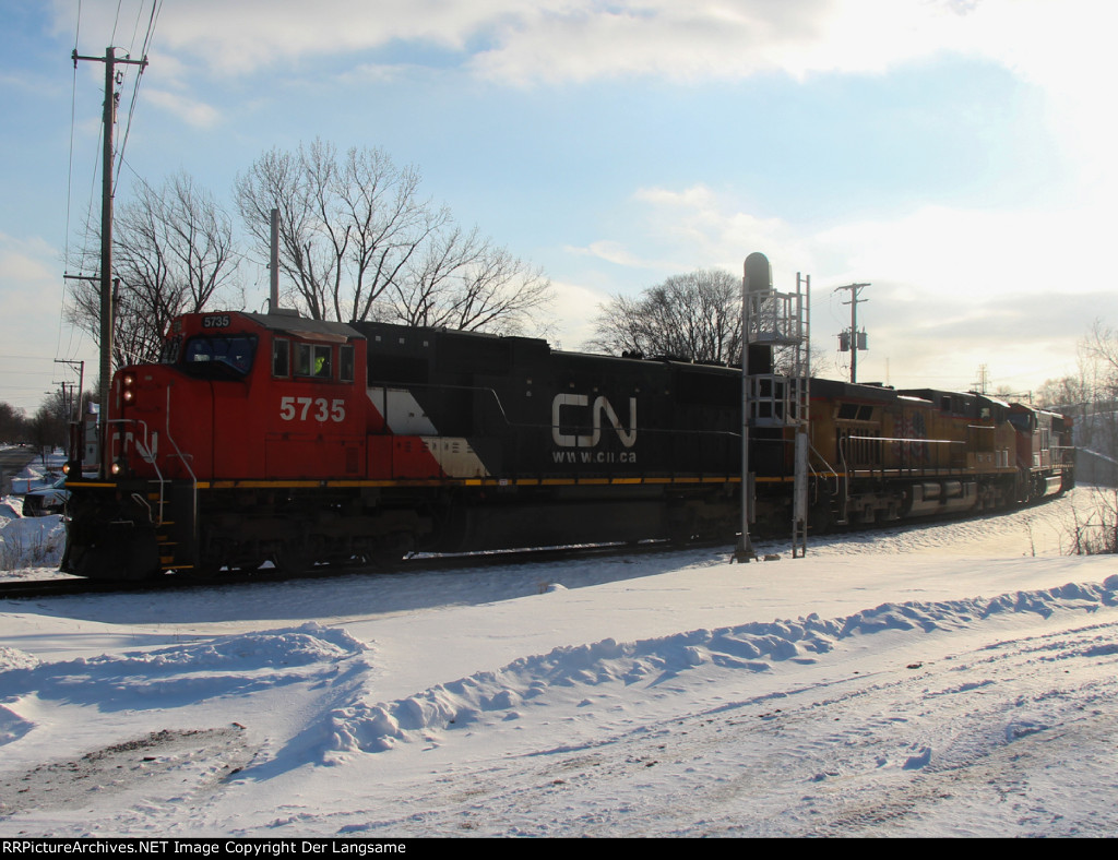 CN 5735 M33571-06